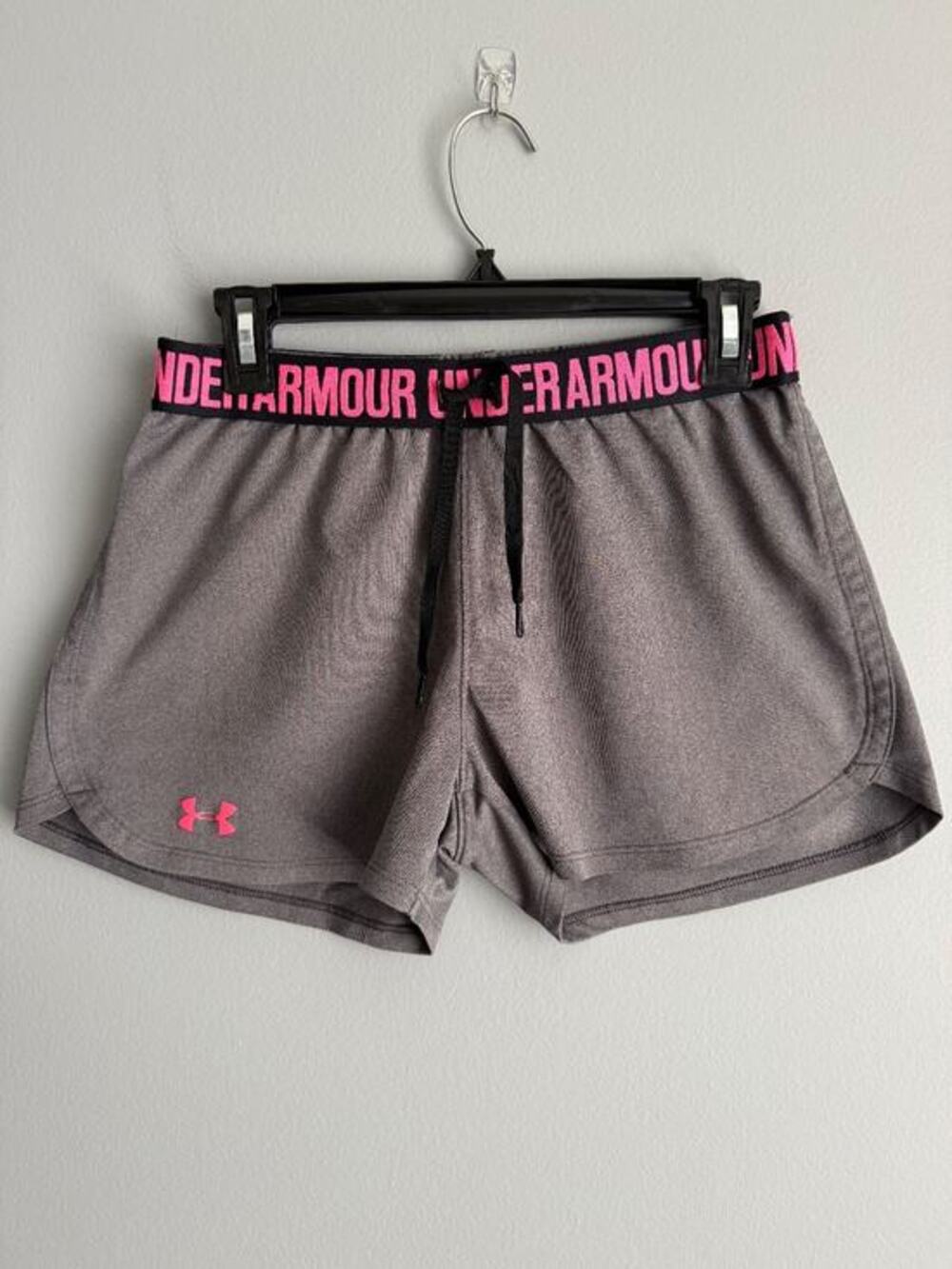 Under Armour HeatGear Athleisure Tenniscore Shorts Women S Grey Pink Workout Gym